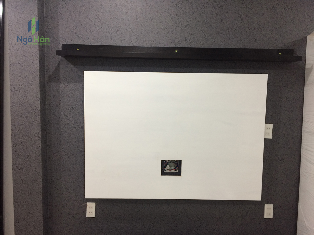 Dịch vụ thi công giấy dán tường quận 4