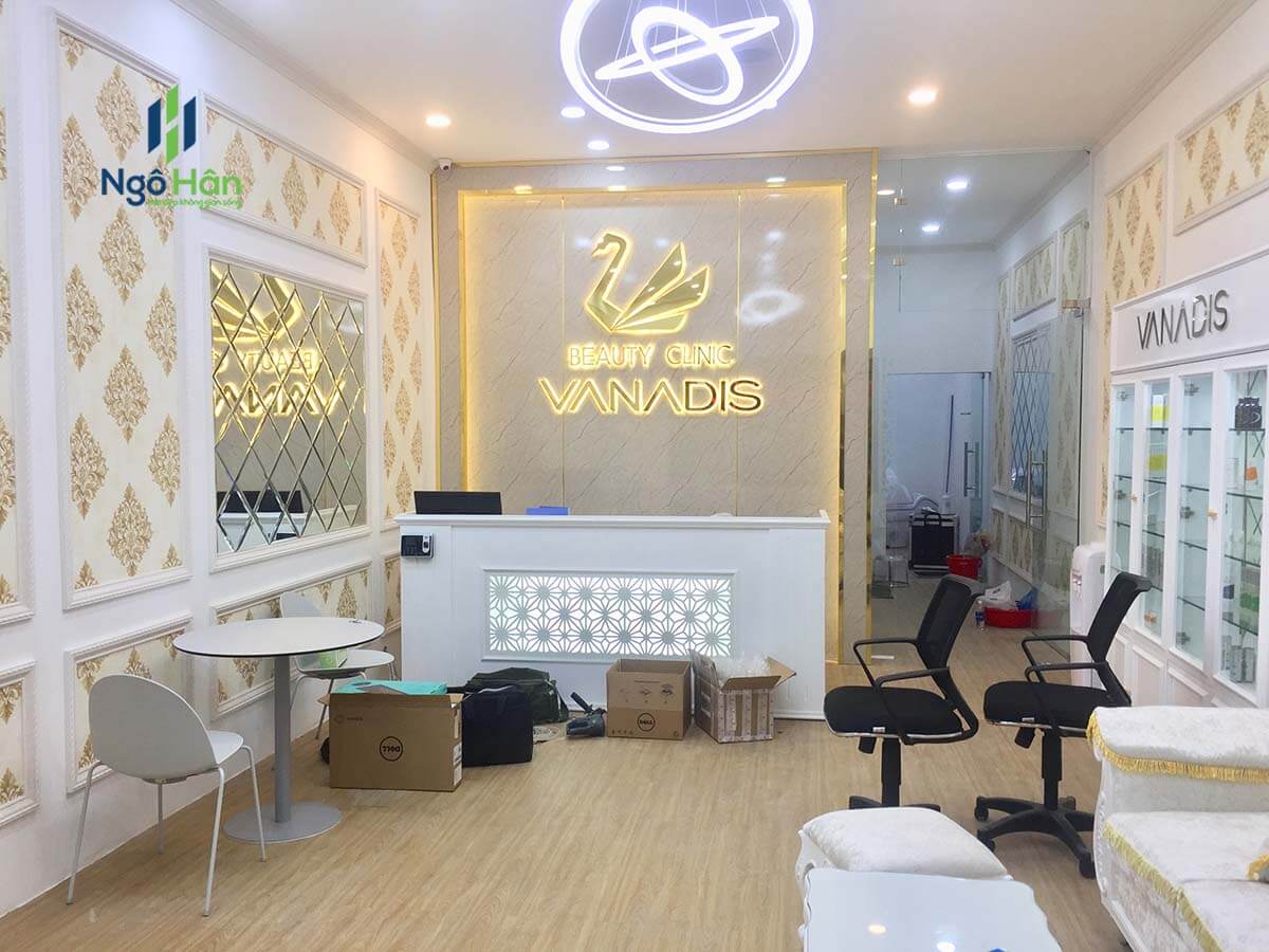 Thi công giấy dán tường spa quận 12