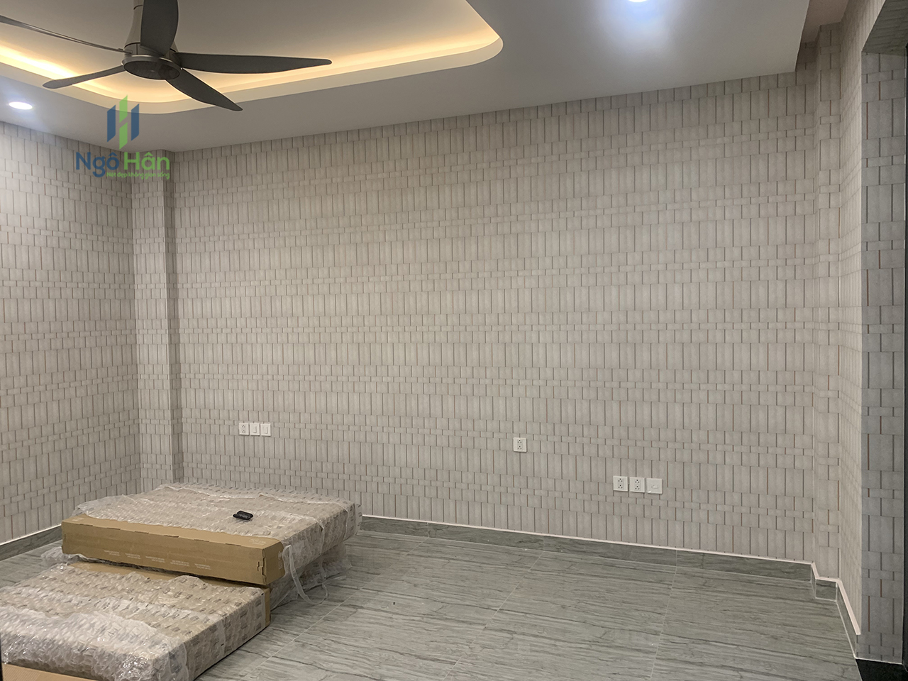 Giấy dán tường nhà phố bình thạnh